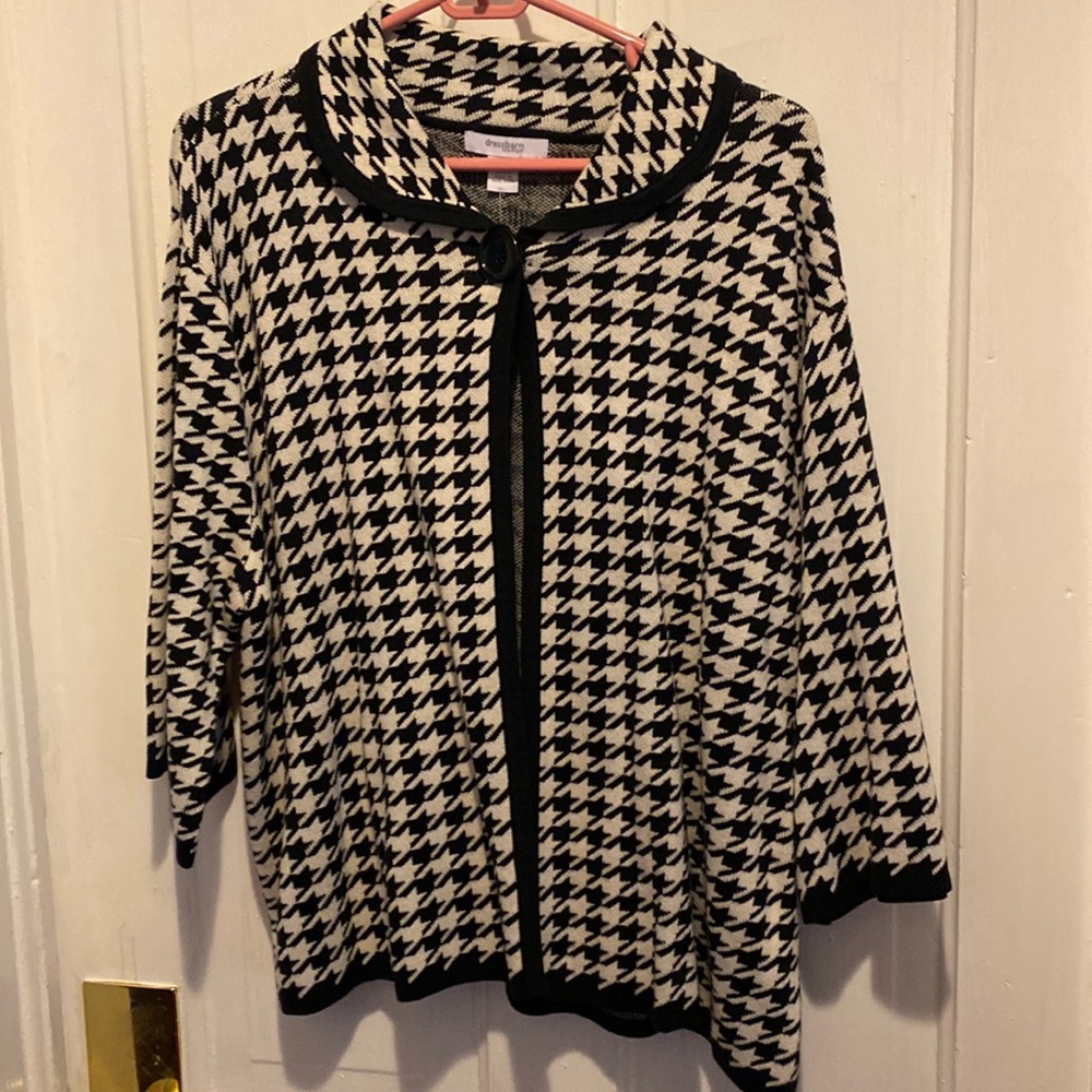 Dressy jacket black-white size 18/20 dress barn